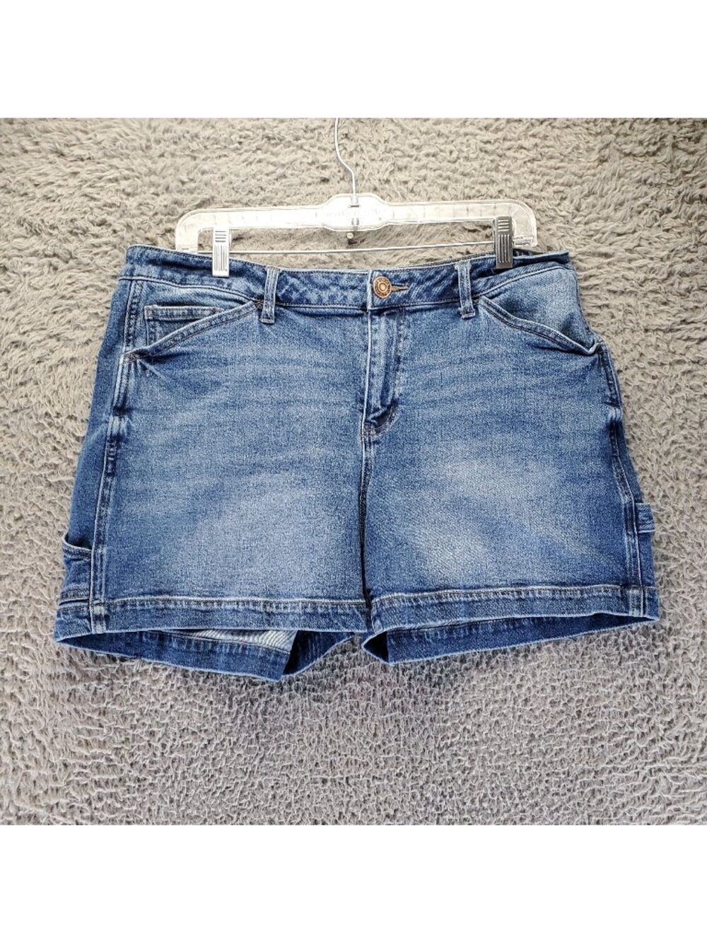 Maurices Shorts Womens Size 16 Blue Mid Rise Five Pocket Denim Jorts